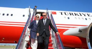 erdogan aeroplano athina programma