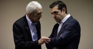 mpoutaris tsipras anoigma kentroaristera