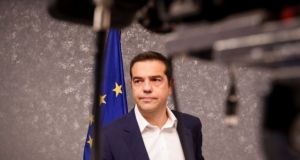 tsipras epitropi diereunisis foties aitia