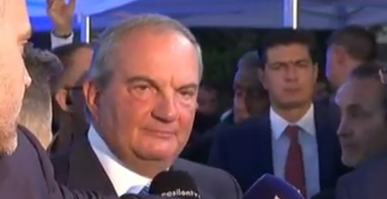 karamanlis stirixi mitsotaki