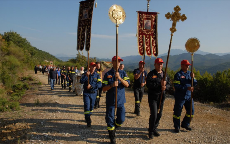 theia leitourgia iera moni lukouresis