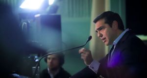 tsipras koinovouleutiki omada suriza