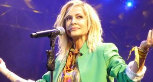 anna vissi pragmatiko epitheto