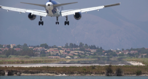 aeroplano corfu aerodromio texniti noimosuni