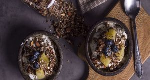 recipe main akis petretzikis granola 768x500