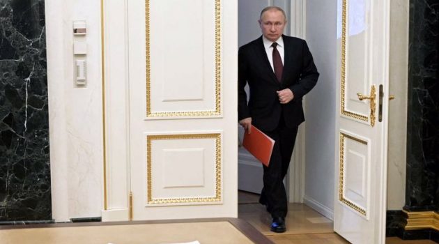 Εισβολή στη Ρωσία: Ο Πούτιν ετοιμάζει την απάντηση στις δυτικές κυρώσεις