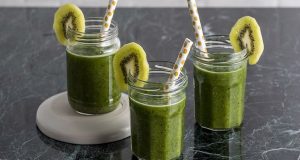 smoothie enidatosis aktinidio site 768x500