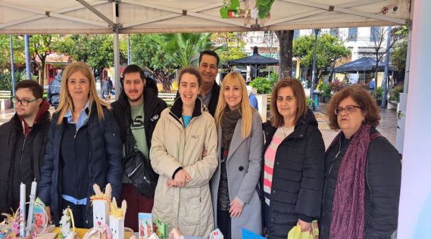 Αγρίνιο: Επίσκεψη του Δημάρχου στο Πασχαλινό Bazaar του Κ.Δ.Α.Π. μεΑ «Η Γελαστή Πολιτεία» (Photos)