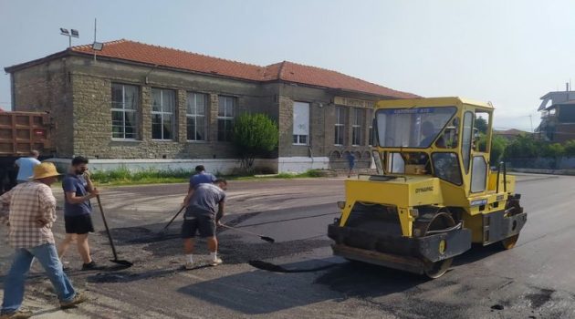 1ο Δημ. Σχολείο Παναιτωλίου: Εργασίες αποκατάστασης στον αύλειο χώρο (Photos)
