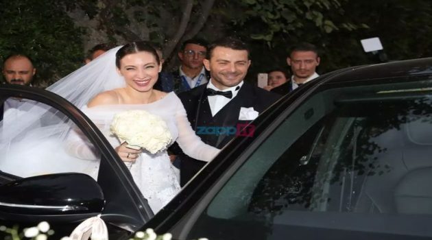 Και επίσημα παντρεμένοι Γιώργος Αγγελόπουλος και Δήμητρα Βαμβακούση (Photos)