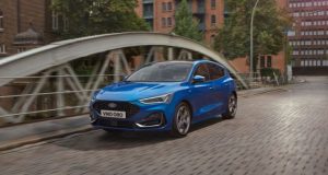 2021 ford focus st line outdoor 01