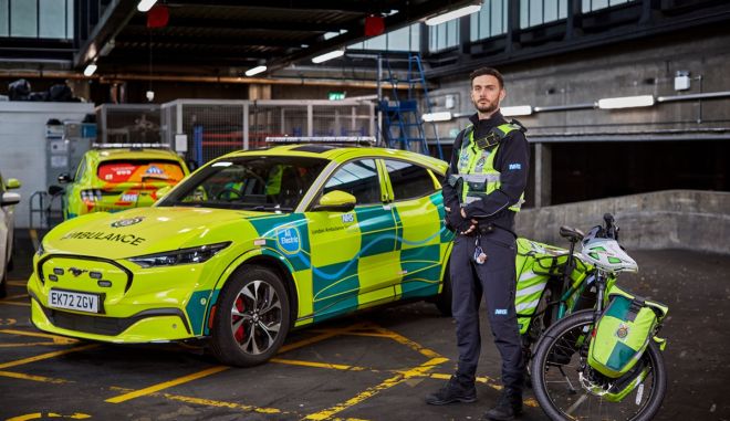 2023 london ambulance 95a5828