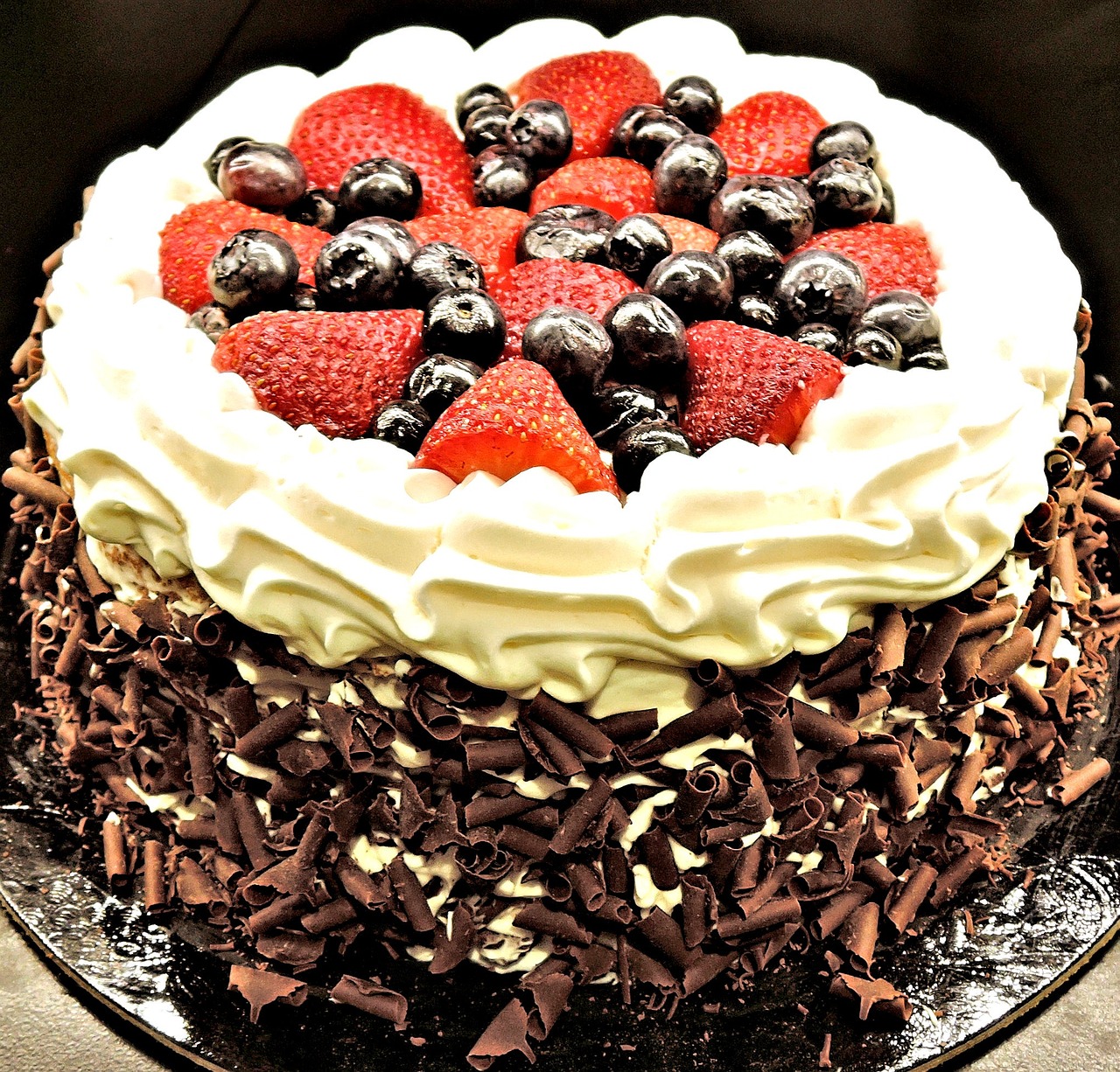 chocolate layer cake 882524 1280