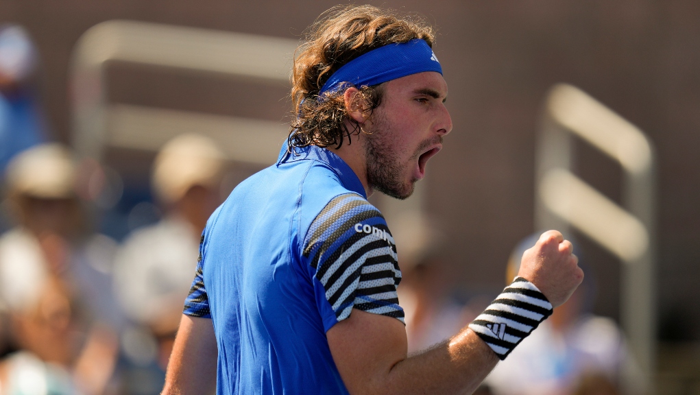 stefanos tsitsipas 2 1 1