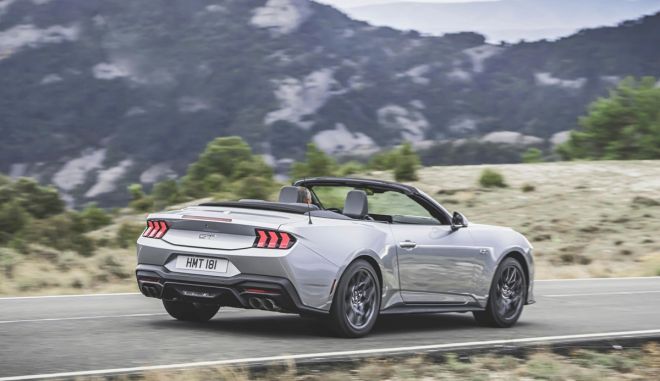 2024 ford mustang convertible 08