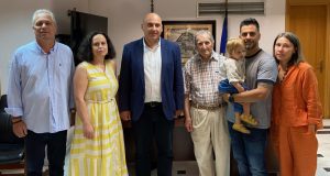 Δήμος Ναυπακτίας: Τον Ντίνο Μακρυγιάννη υποδέχθηκε στο Δημαρχείο ο Βασίλειος…
