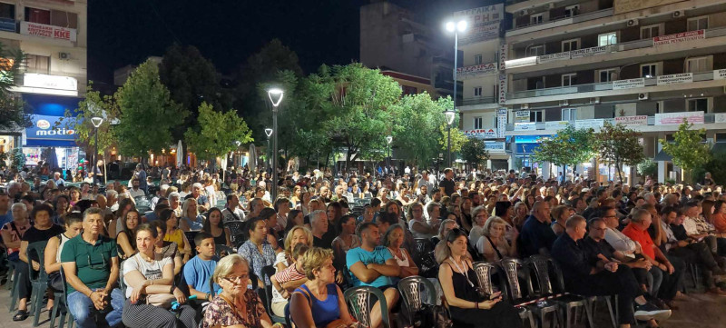 ellhniki vradia 2024 diethnes festival paradosiakon xoron agrinio10