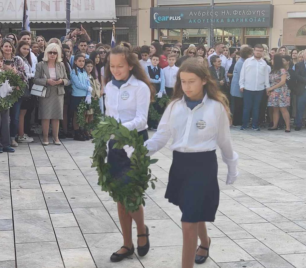 28i oktovriou katathesi stefanon deiisi35