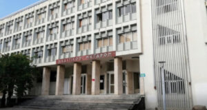 Η Δίκη για τον τραγικό θάνατο της Στεφανίας Μουλαρά και του Άκη Κάκκου, που έχασαν τη ζωή τους σε τροχαίο πριν από έξι χρόνια, αναβλήθηκε