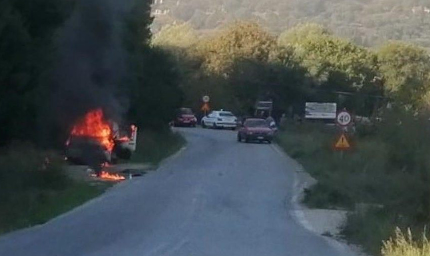 Κατά τις πρωινές ώρες της 16ης Οκτωβρίου ένα βαν στο Βασιλόπουλο Ξηρομέρου τυλίχθηκε στις φλόγες με τις εκρήξεις να είναι συνεχόμενες